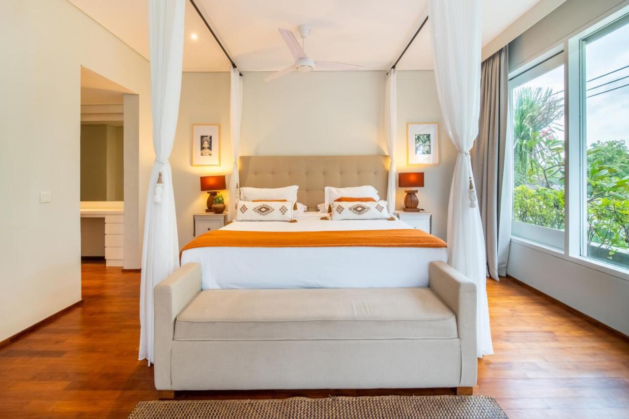 Villa Sunsara 4 - Enchanting 4Br Villa In A Great Location Canggu Buitenkant foto
